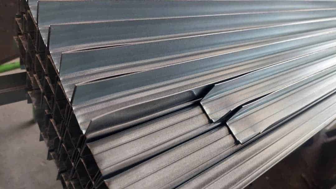 تولید کننده گالوانیزه upvc و نقش آن در صنعت درب و پنجره